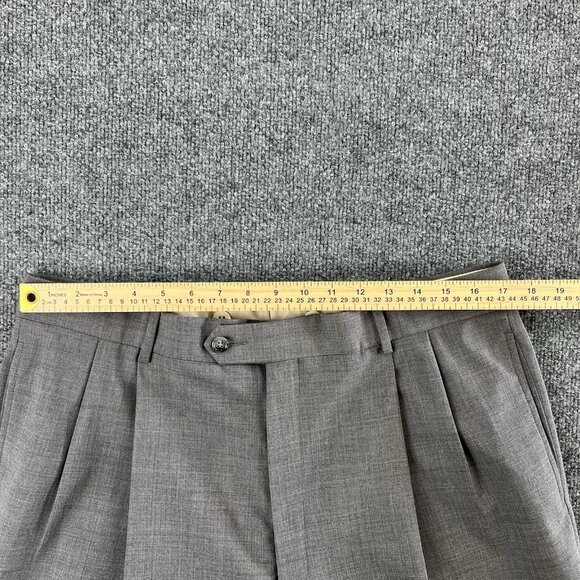 Jos. A. Bank Gray Pleated Dress Pants Men’s Wool Blend Trousers - Picture 3 of 10
